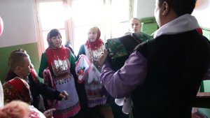 Марийские частушки бабушка зажигает