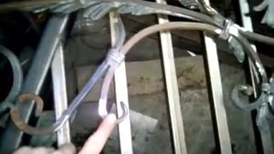 Металлический навес с элементами ковки  над входом(крыльцом)