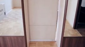 Шкаф купе делит комнату на две части