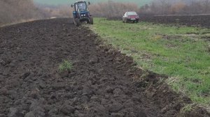 Умный оборотный плуг с трактором "МТЗ-892"