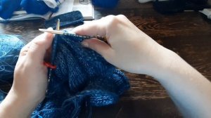 Кардиган из мохера спицами. Вяжу в кадре.