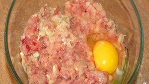Котлеты из фарша с манкой