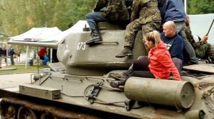 Т-34-85 на ходу