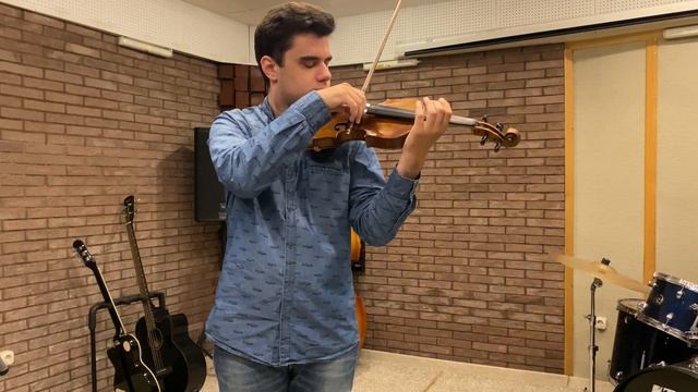 Уроки игры на скрипке в школе у Алексея Филиппова