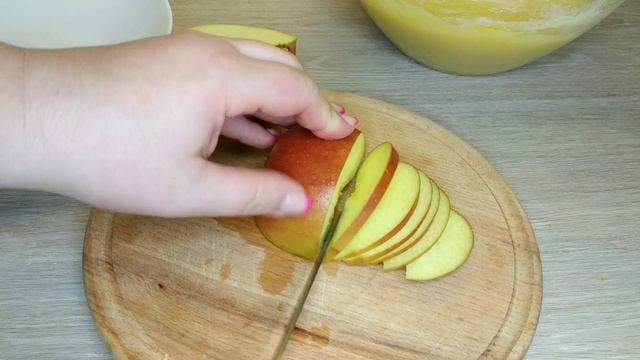 Невидимый яблочный пирог без яиц, молока и сливочного масла к Посту. Пирог лучше Шарлотки!