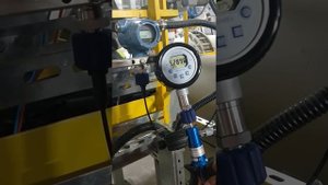 Проверка датчика давления посредством ручной помпы