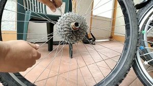 Как раскрутить кассету не имея хлыста