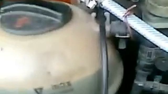 Generator HHO w Busie WV Transporter - instalacja taniego generatora hho смотреть онлайн