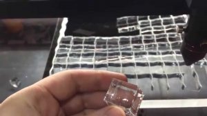 Лазерная резка оргстекла 20 мм, лазерный станок WATTSAN. Резка толстого акрила лазером