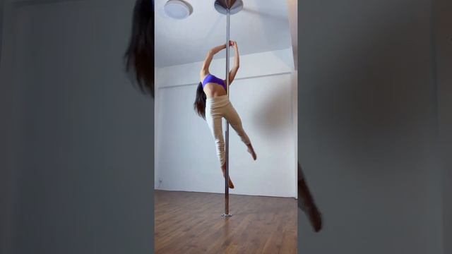 When Pole Dancer tries Figure Skating spins ft Karen Chen