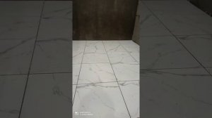 Укладка кафеля на пол в ванной и туалете