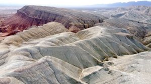 Казахстан.Национальный парк Алтын-Эмель, Актау, Катутау и Поющие барханы Казахстана, которые запели