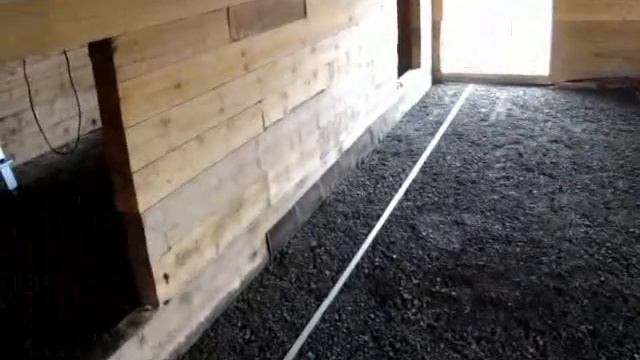 Подготовка пола для бетонной стяжки в стайке