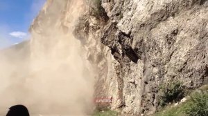 Обвал скалы