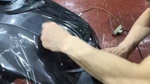 Защита от сколов. Устанавливаем защитную прозрачную плёнку на передний бампер автомобиля