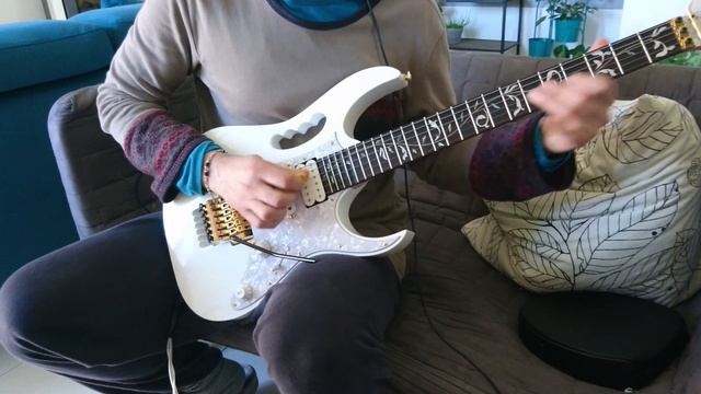 Ibanez Steve Vai Jem 7v WH #inwithibanez & #solodistancing смотреть онлайн