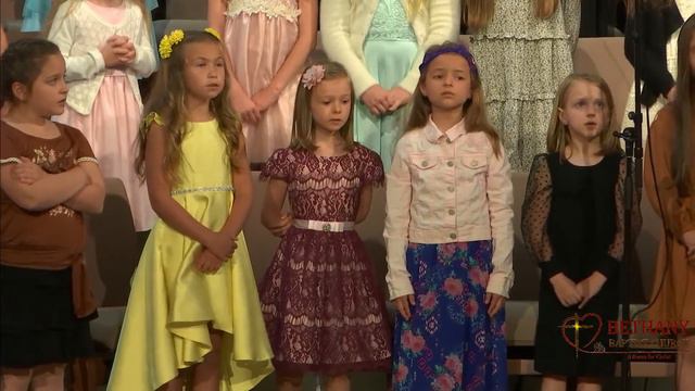 Когда мне тоскливо - младший детский хор смотреть онлайн