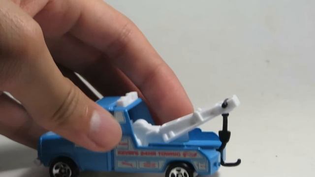 Hotwheels Ford Transit Wrecker #620 смотреть онлайн