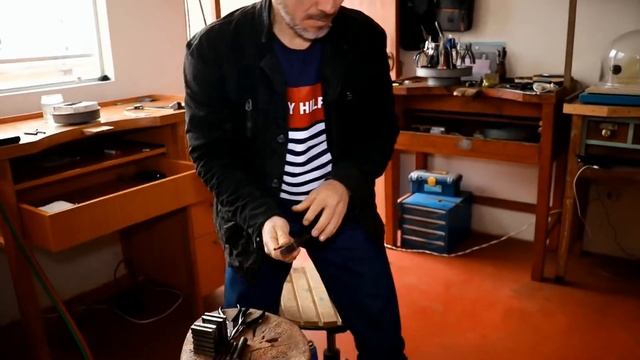 Cadena Cubana (Cuban Chain Bracelet with neodymium magnet clasp). смотреть онлайн