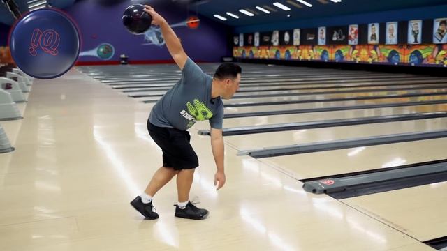 DOES IT MAKE THE USBC BAG?? | Roto Grip Duo | Arsenal Building | Bowling Ball Review смотреть онлайн