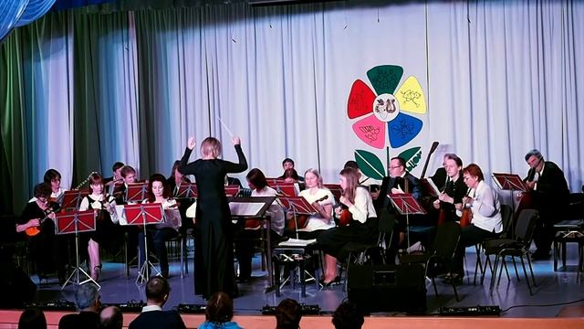 Бега из к/ф "Кубанские казаки" смотреть онлайн