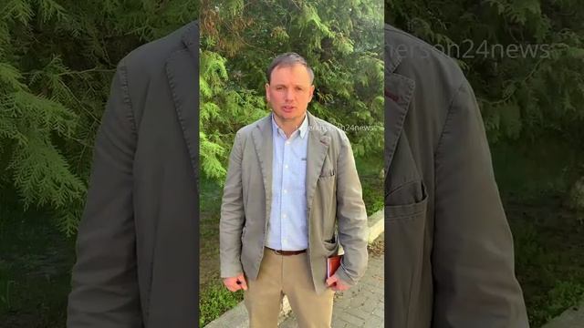 От осколков ракет ВСУ в Херсоне пострадали дома мирных жителей и поликлиника