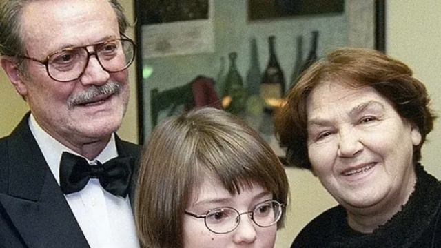 Он всю жизнь подбирал бездомных животных и был с единственной женой! смотреть онлайн