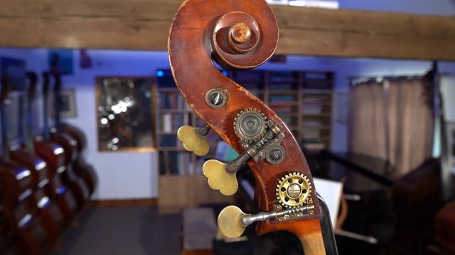 *SOLD* Davide Botto Plays a Neuner & Hornsteiner Double Bass *SOLD* смотреть онлайн