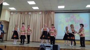 Русский танец "Ой, Вася-василек" подготовительная группа.