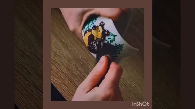 снимаем декор из полимерной глины с разбитой кружки