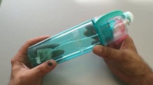 Бутылка для воды с распылителем New. B