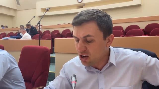 Им не нужны трезвые граждане. Пьяными и необразованными легче управлять.