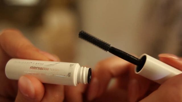 The November 2013 IsaDora GlamBox Dynamic Lash Serum смотреть онлайн