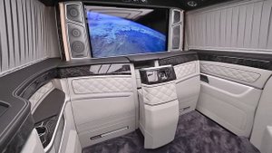 Магия Майбах в салоне Mercedes V-класса. Самый комфортный персональный офис на колесах
