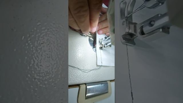 Как научиться шить ровно/ учимся строчить ровно