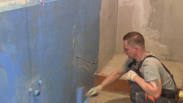 Нанесение гидроизоляции Флэхендихт на стены в ванную комнату в два слоя  зачем её разбавлять водой?