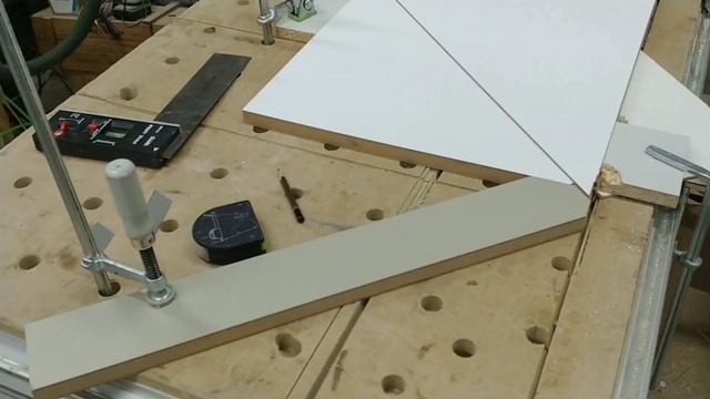 Декор на шкаф. Приспасоба для нарезки мелких элементов.Decor on the wardrobe.Chisel for cutting sma смотреть онлайн