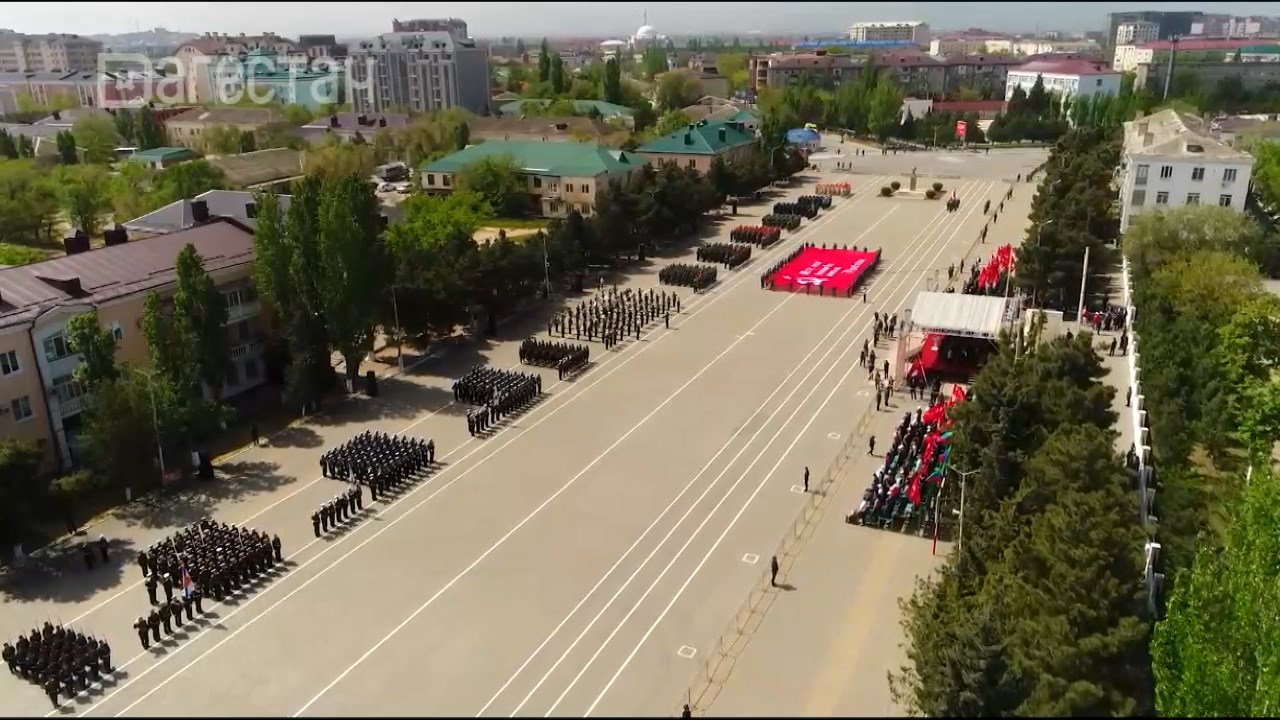 Церемония открытия Акции "Знамя Победы 2023" в Каспийске
