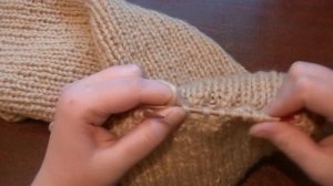 Двойная мохеровая шапка спицами