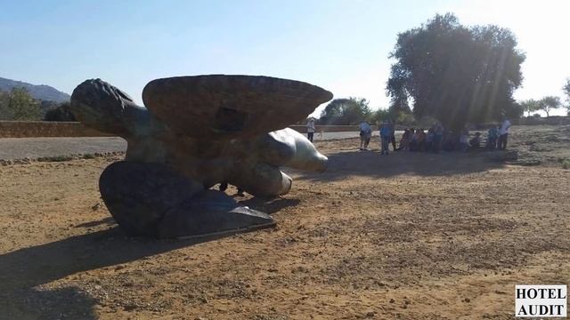 Агридженто   Statua di Icaro caduto Италия 1