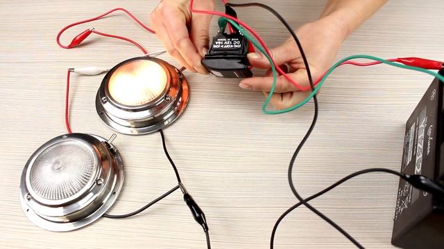 Переключатель ON off ON с подсветкой AES111854AM смотреть онлайн