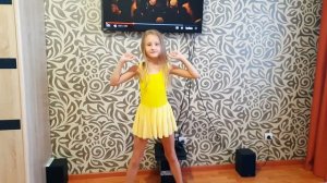 Ты пчела я пчеловод#хит#песня#танец