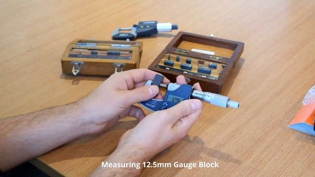 Demonstrating the Mitutoyo 293-821-30 Digital Micrometer