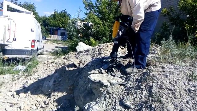 Отбойник пневматический, против отбойного молотка DeWalt D25960K