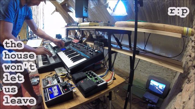 Live synth hardware jam, 'The House Won't Let Us Leave', Dreadbox, Arturia, Volca, Novation, Korg смотреть онлайн