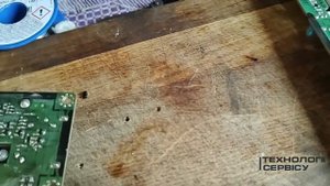 Ремонт БП Samsung BN44-00422B. Моргає світлодіод по 2 раза 5 разів.