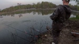 Нежданный КАРАСЬ за кадром на вечёрке! (Рыбалка в Приморском крае, Владивосток)