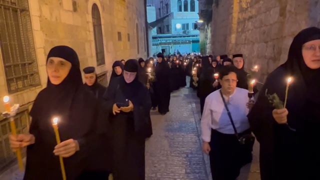 Крестный ход с плащаницей Божией Матери. Иерусалим 2022 год. смотреть онлайн