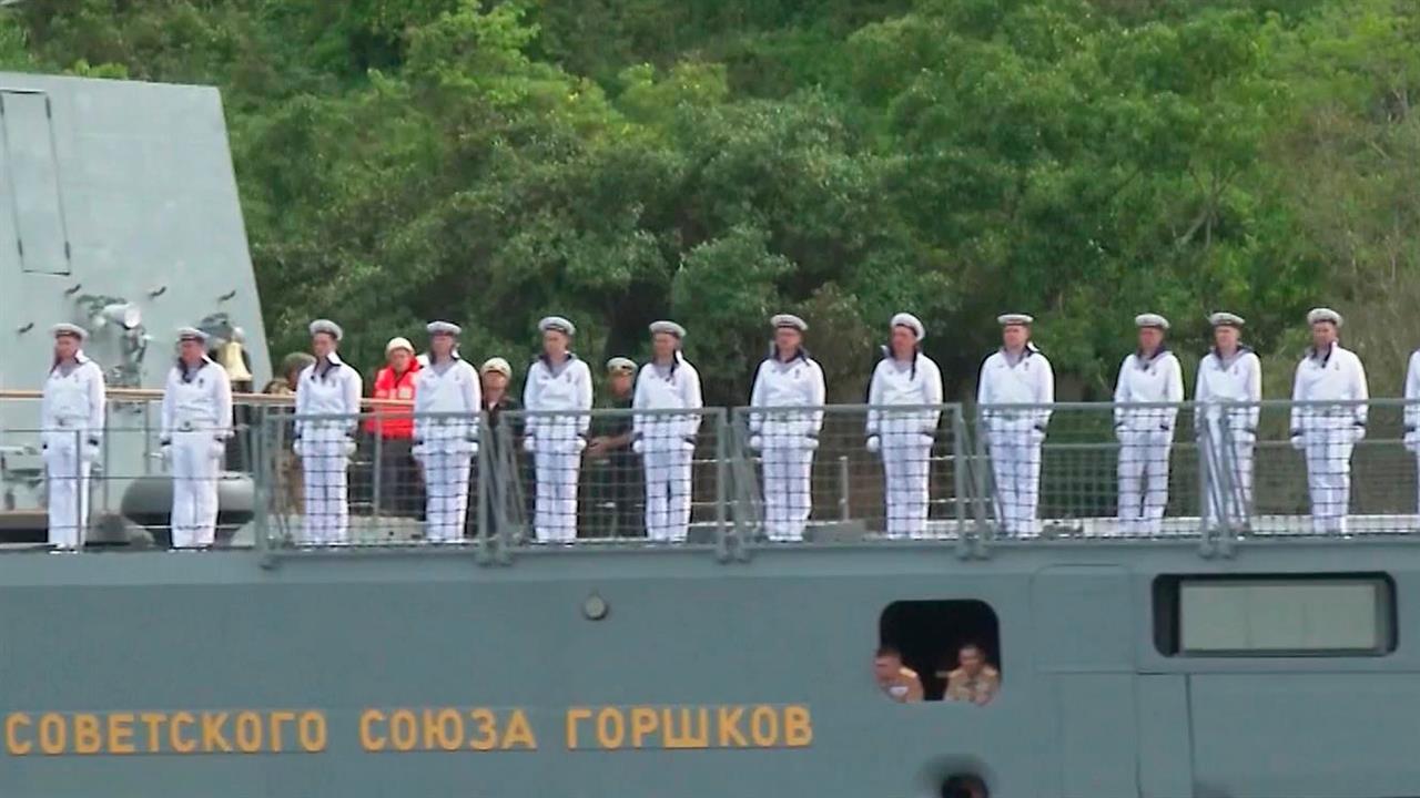 Владимир Путин провел совещание по развитию Военно-морских сил РФ
