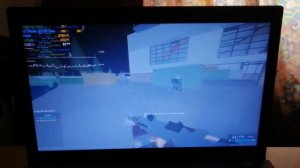 ROBLOX | Phantom Forces: Intel HD 3000 + i5 2450M + 4GB RAM - Lowest Graphics